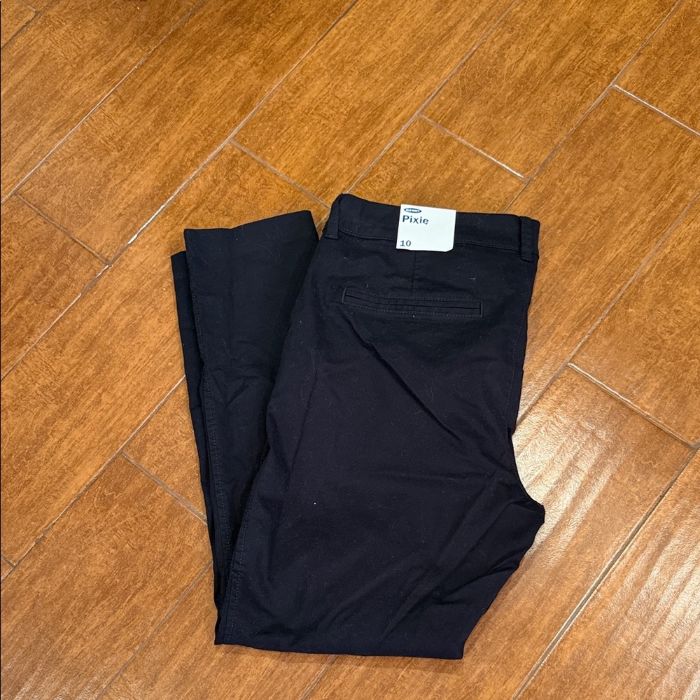 Old navy Black Pixie Pants